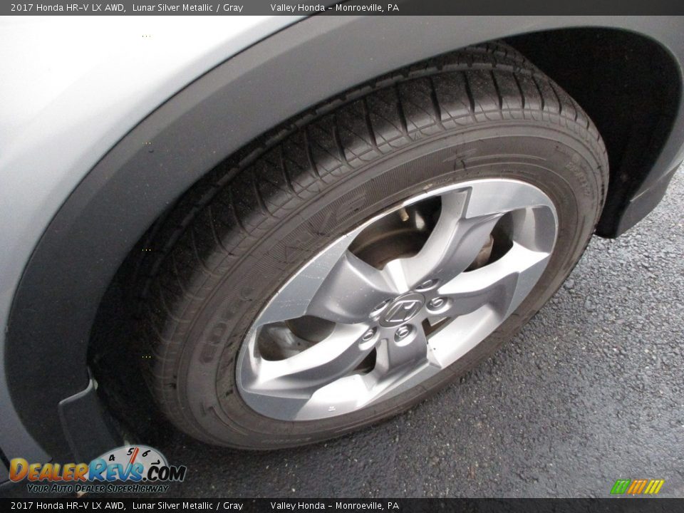 2017 Honda HR-V LX AWD Lunar Silver Metallic / Gray Photo #6