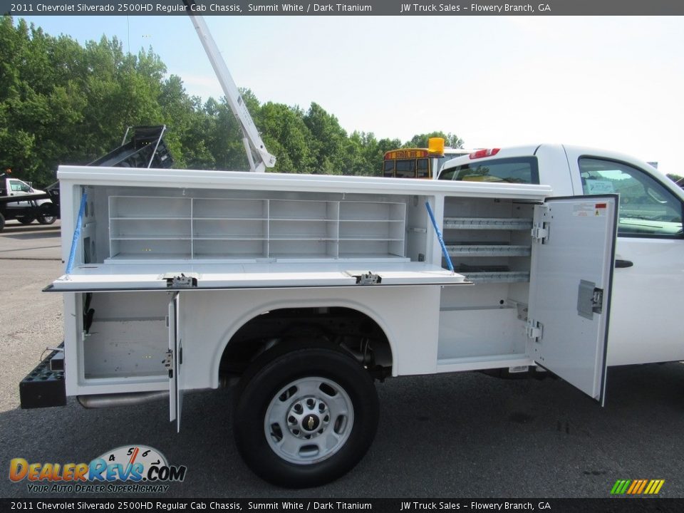 2011 Chevrolet Silverado 2500HD Regular Cab Chassis Summit White / Dark Titanium Photo #10