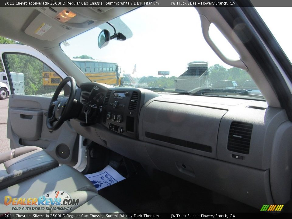 2011 Chevrolet Silverado 2500HD Regular Cab Chassis Summit White / Dark Titanium Photo #24