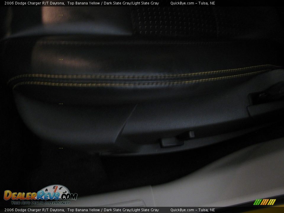 2006 Dodge Charger R/T Daytona Top Banana Yellow / Dark Slate Gray/Light Slate Gray Photo #10