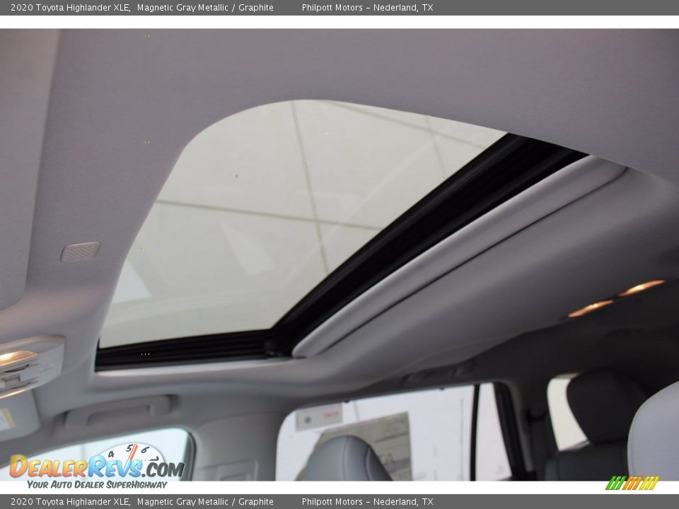 2020 Toyota Highlander XLE Magnetic Gray Metallic / Graphite Photo #19