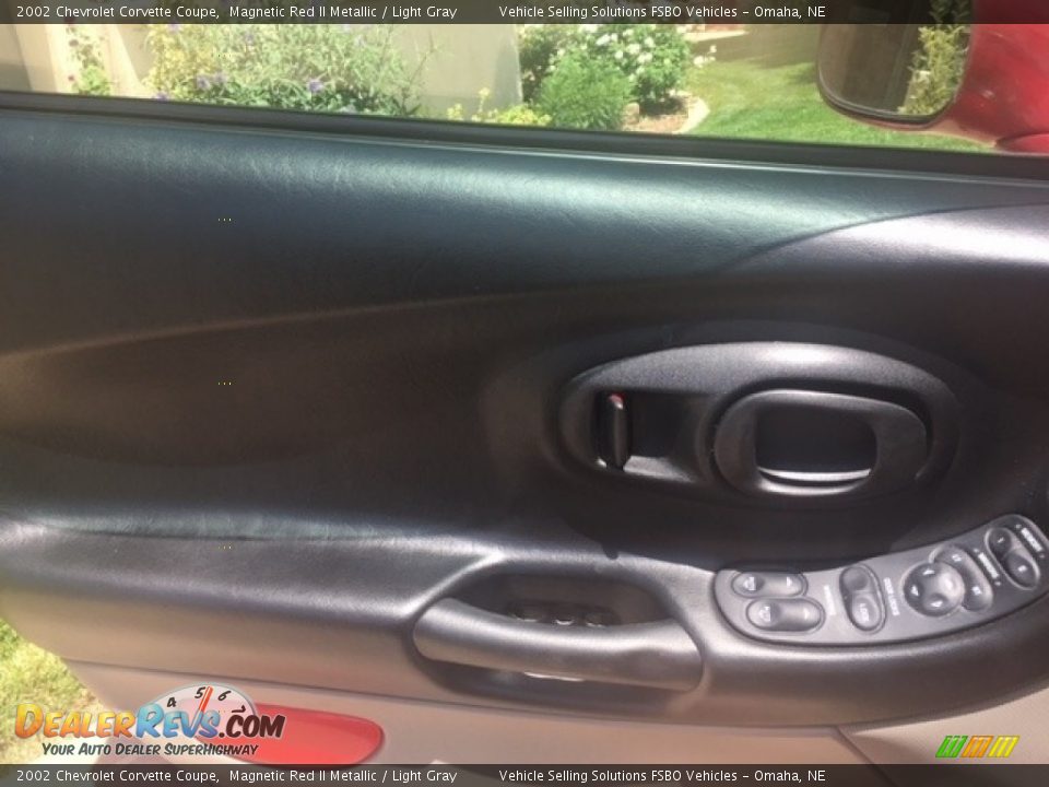 2002 Chevrolet Corvette Coupe Magnetic Red II Metallic / Light Gray Photo #10