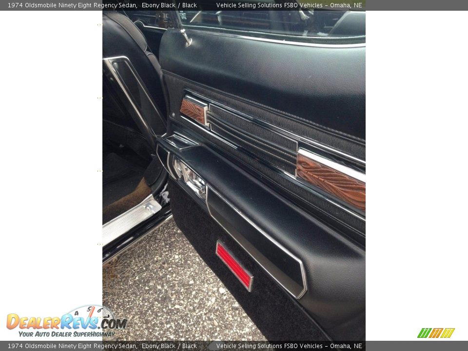 Door Panel of 1974 Oldsmobile Ninety Eight Regency Sedan Photo #29