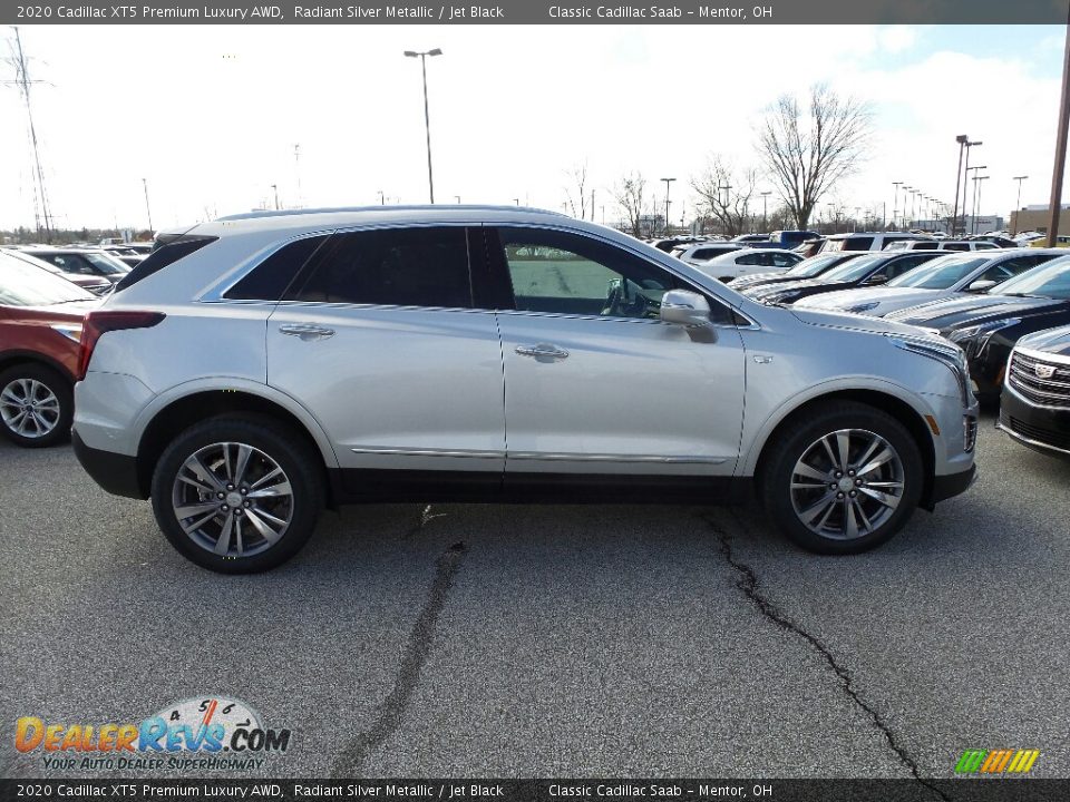 2020 Cadillac XT5 Premium Luxury AWD Radiant Silver Metallic / Jet Black Photo #2