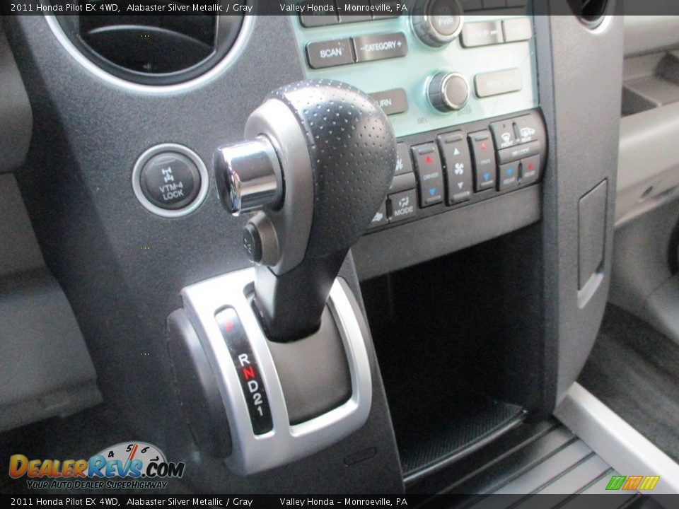 2011 Honda Pilot EX 4WD Alabaster Silver Metallic / Gray Photo #16