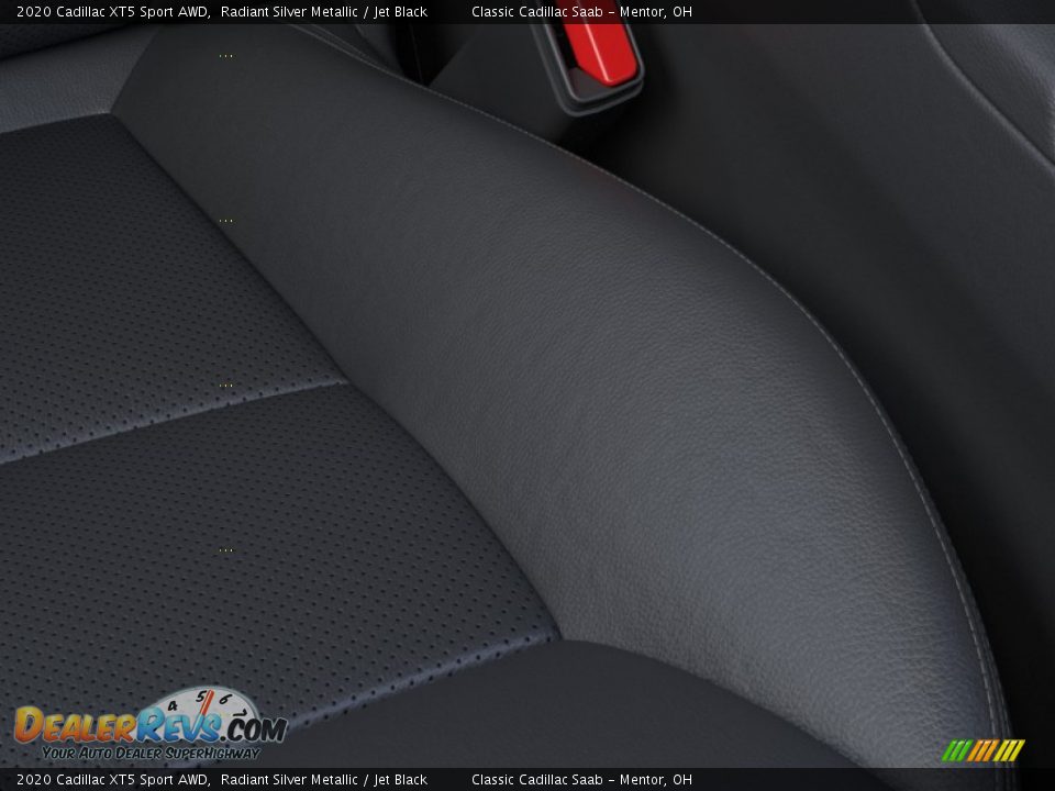 2020 Cadillac XT5 Sport AWD Radiant Silver Metallic / Jet Black Photo #17