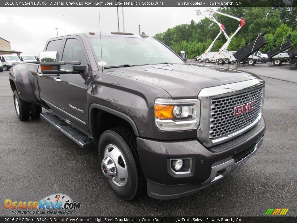 Front 3/4 View of 2016 GMC Sierra 3500HD Denali Crew Cab 4x4 Photo #6