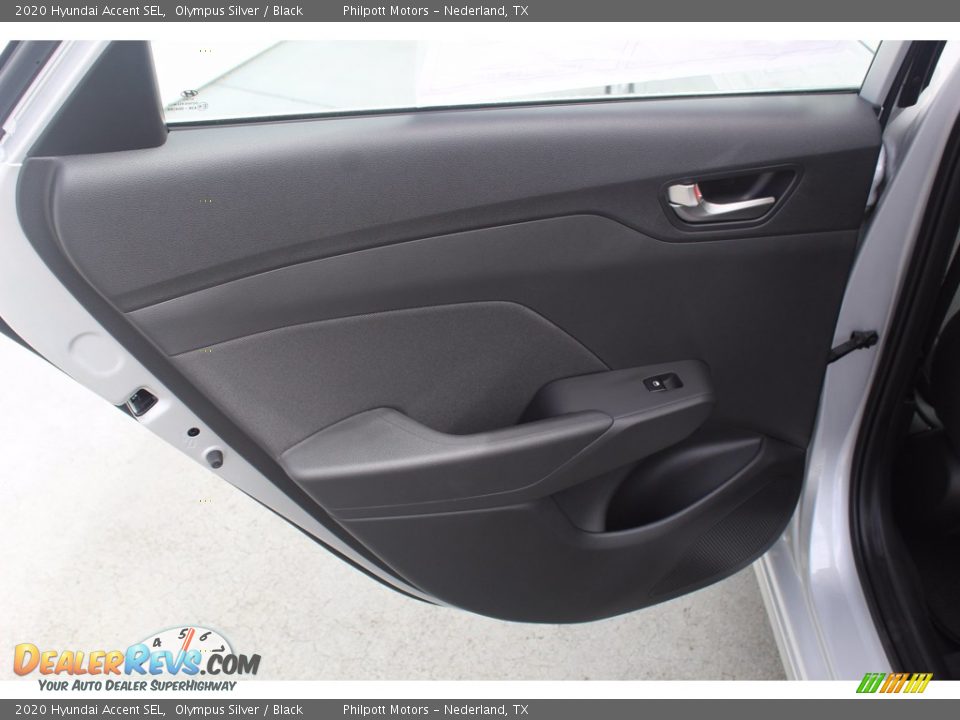 2020 Hyundai Accent SEL Olympus Silver / Black Photo #18