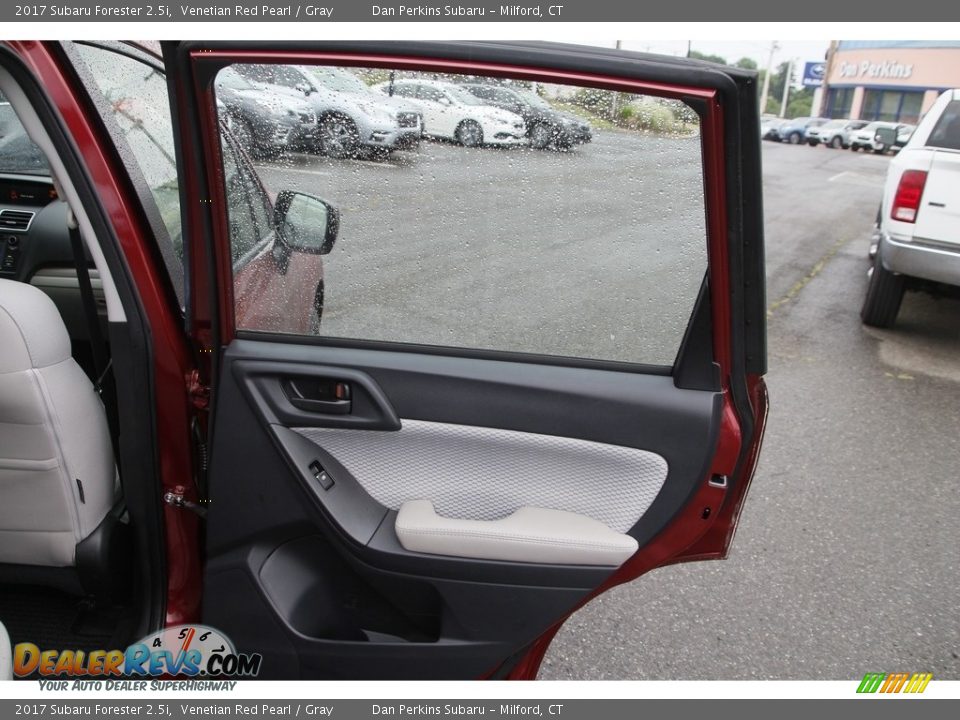 2017 Subaru Forester 2.5i Venetian Red Pearl / Gray Photo #14