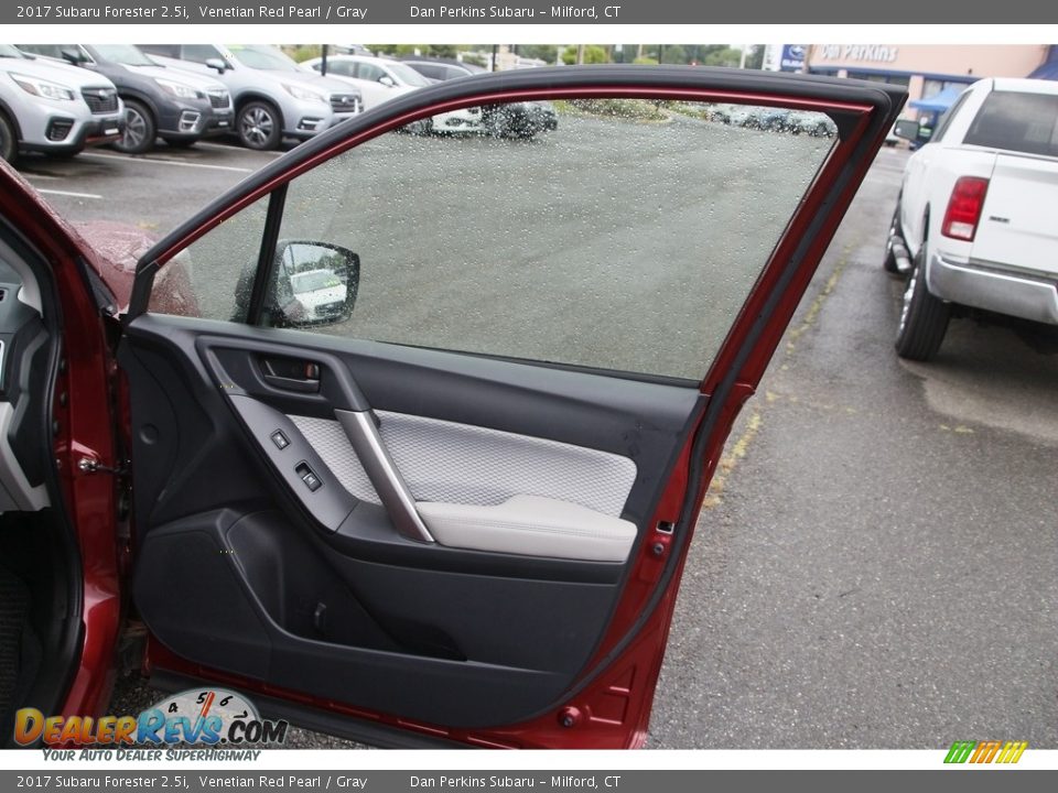 2017 Subaru Forester 2.5i Venetian Red Pearl / Gray Photo #16