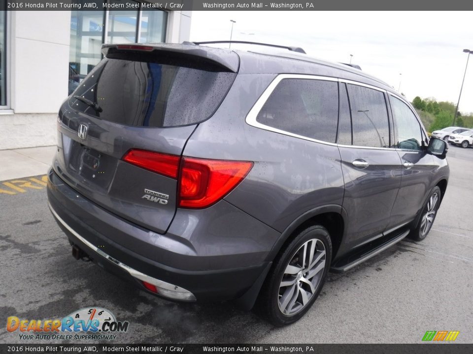 Modern Steel Metallic 2016 Honda Pilot Touring AWD Photo #9