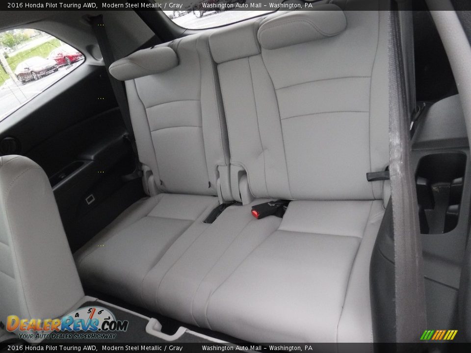 Rear Seat of 2016 Honda Pilot Touring AWD Photo #30