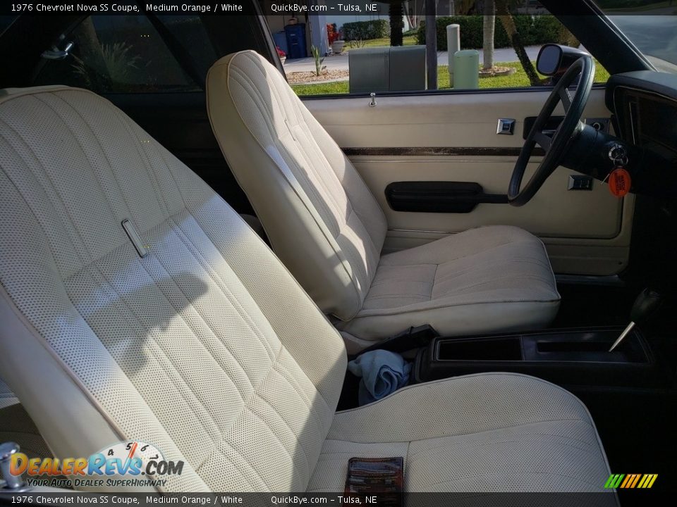 Front Seat of 1976 Chevrolet Nova SS Coupe Photo #8