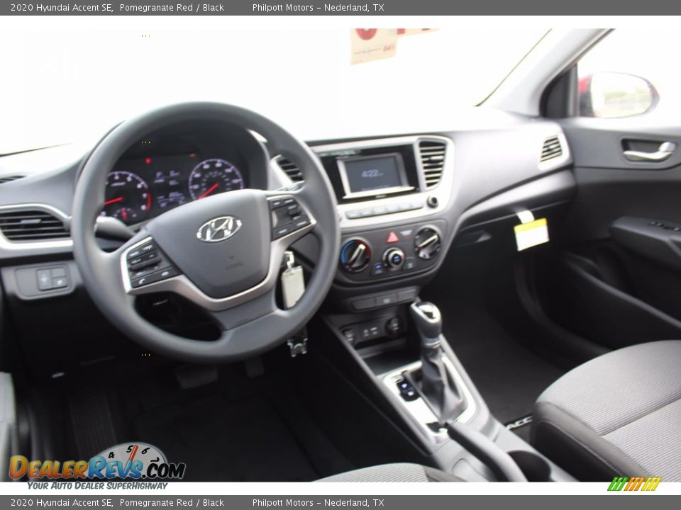 2020 Hyundai Accent SE Pomegranate Red / Black Photo #20