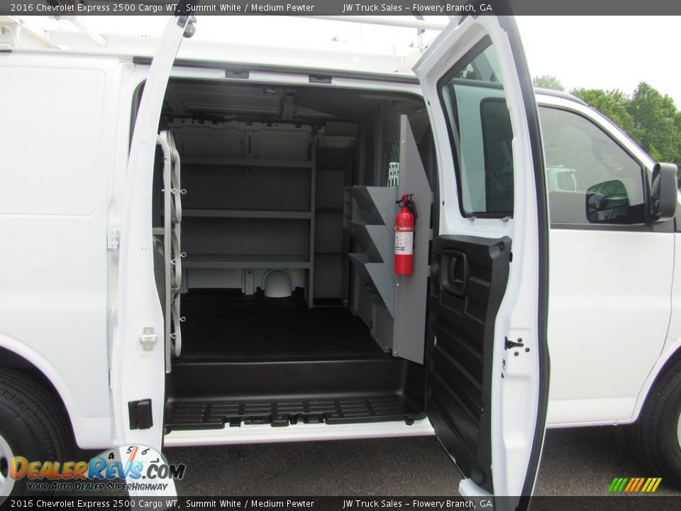 2016 Chevrolet Express 2500 Cargo WT Summit White / Medium Pewter Photo #18