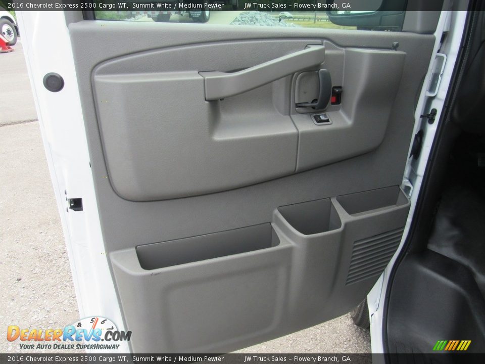 Door Panel of 2016 Chevrolet Express 2500 Cargo WT Photo #26