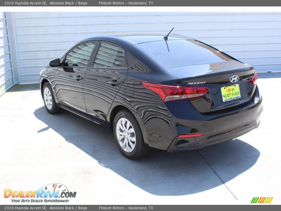 2020 Hyundai Accent SE Absolute Black / Beige Photo #10