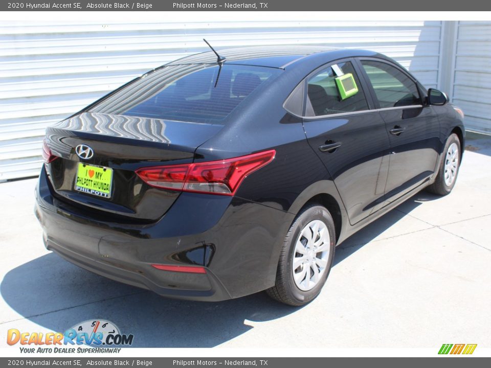 2020 Hyundai Accent SE Absolute Black / Beige Photo #12