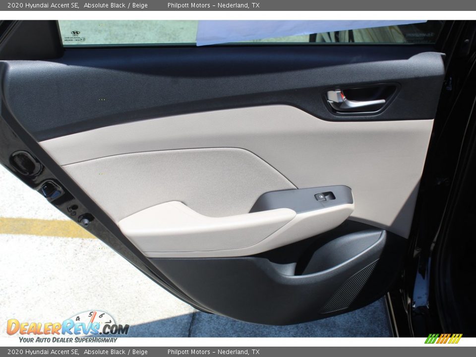 2020 Hyundai Accent SE Absolute Black / Beige Photo #22