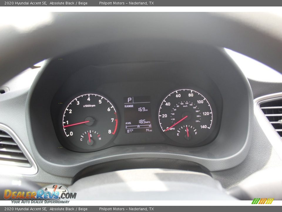 2020 Hyundai Accent SE Absolute Black / Beige Photo #13