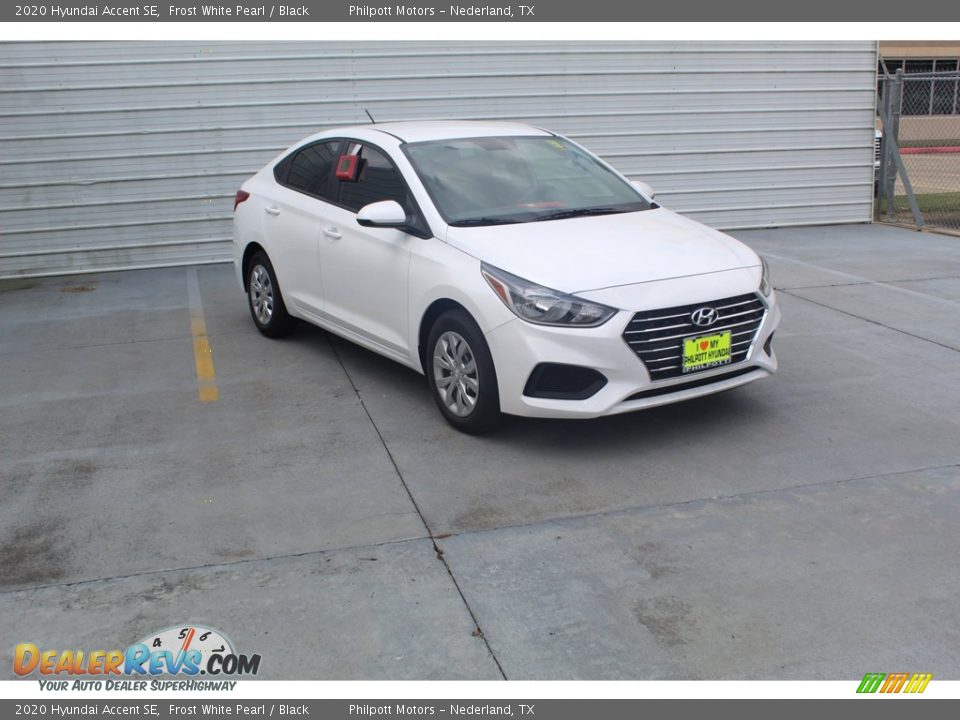 2020 Hyundai Accent SE Frost White Pearl / Black Photo #2