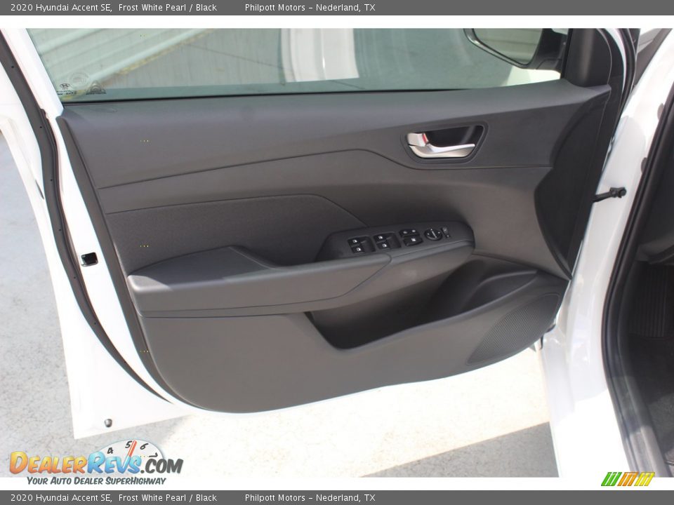 2020 Hyundai Accent SE Frost White Pearl / Black Photo #9