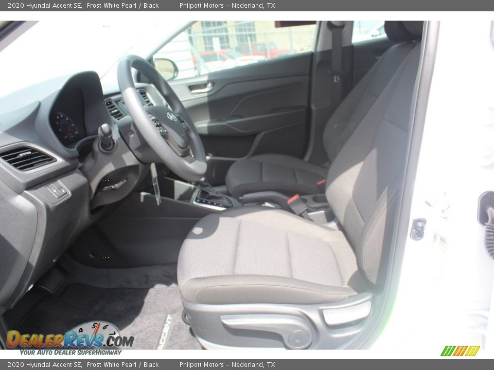 2020 Hyundai Accent SE Frost White Pearl / Black Photo #10