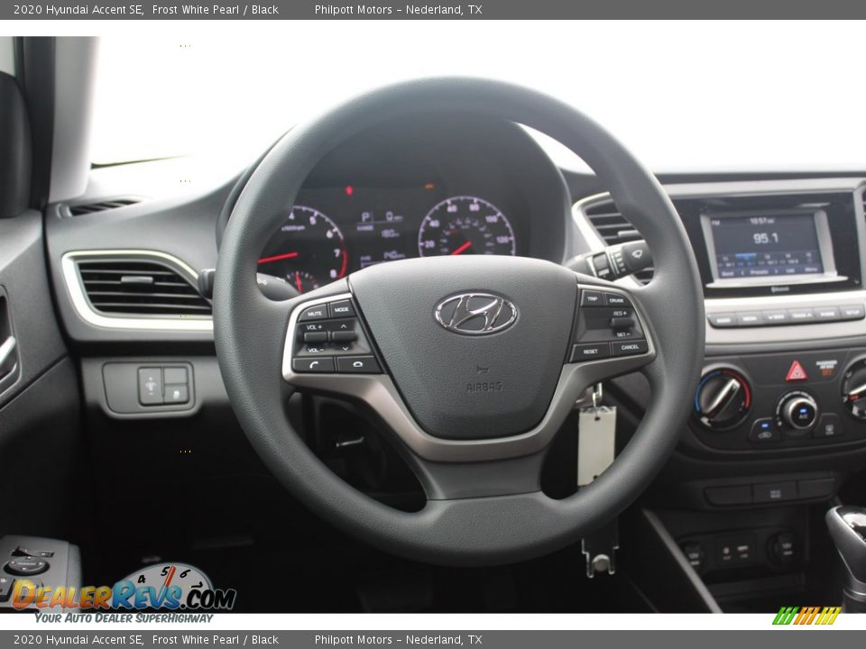 2020 Hyundai Accent SE Frost White Pearl / Black Photo #21