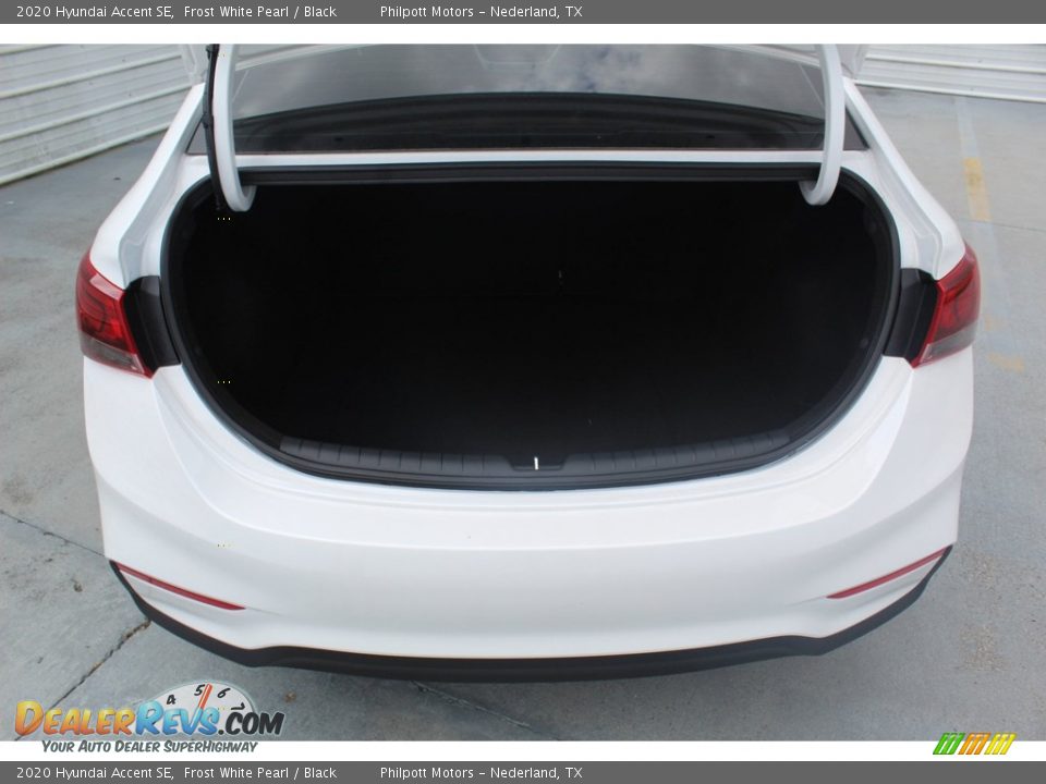 2020 Hyundai Accent SE Frost White Pearl / Black Photo #22