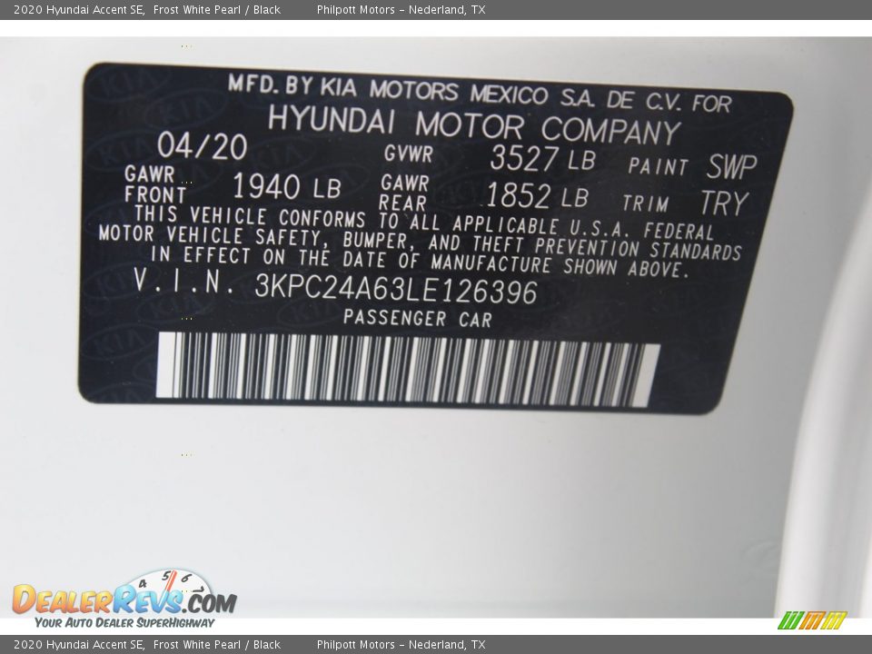 2020 Hyundai Accent SE Frost White Pearl / Black Photo #23