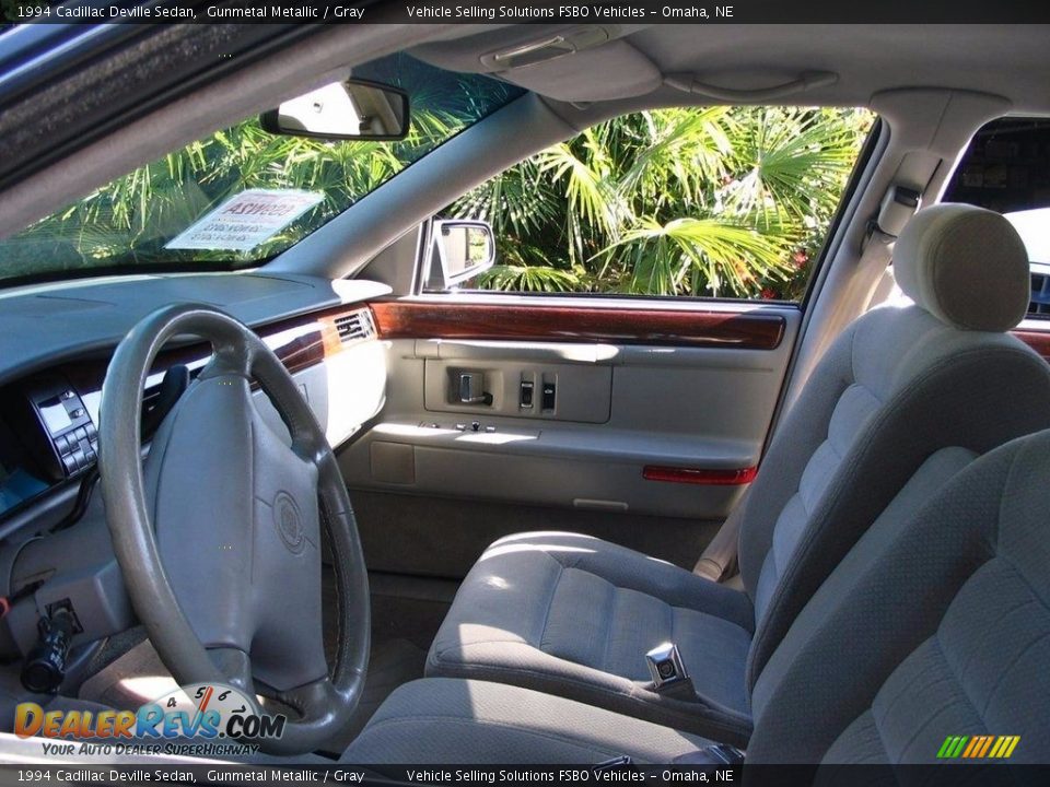 Front Seat of 1994 Cadillac Deville Sedan Photo #3