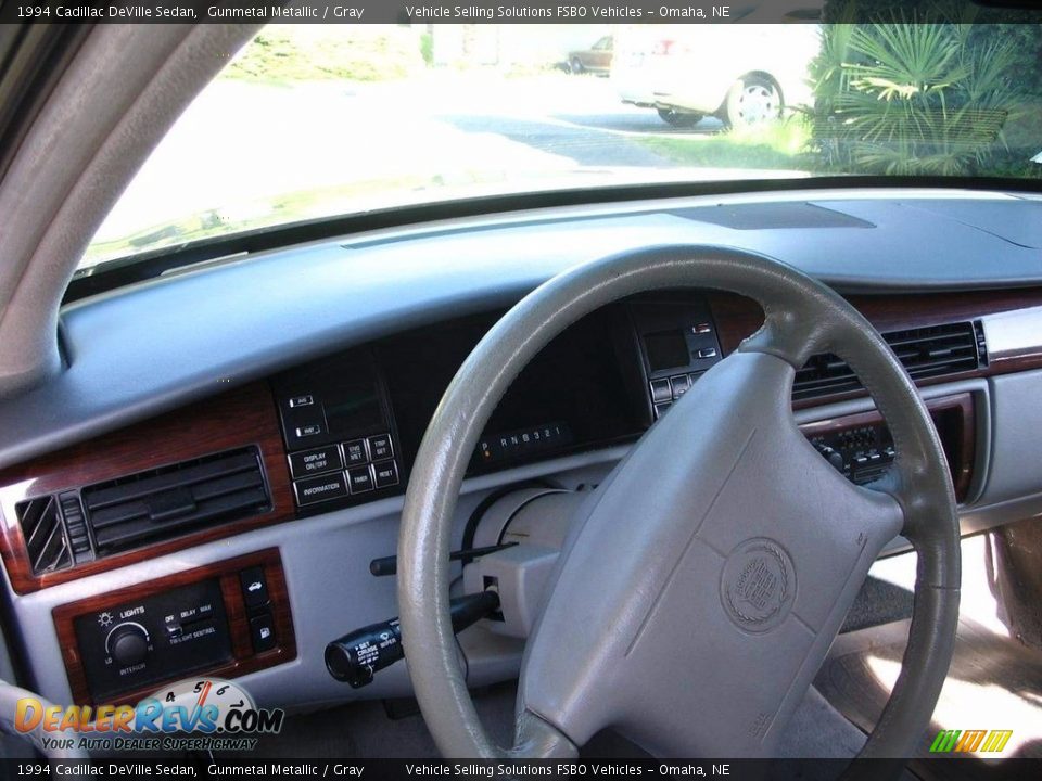 1994 Cadillac DeVille Sedan Steering Wheel Photo #15