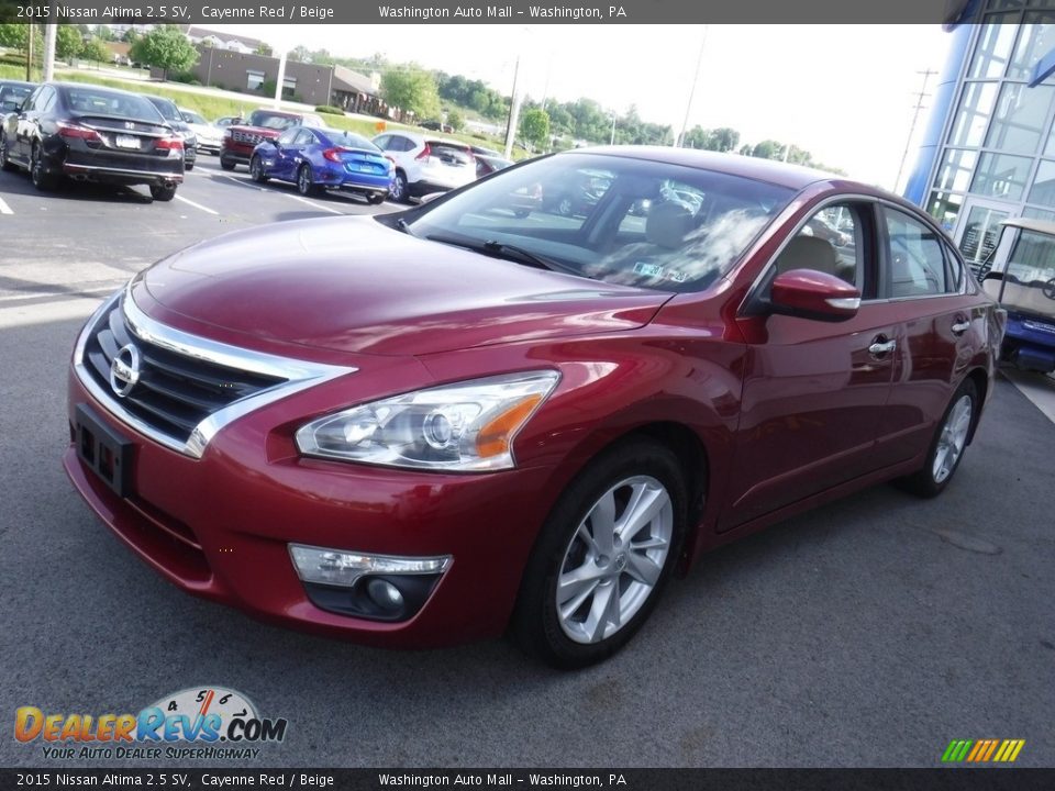 2015 Nissan Altima 2.5 SV Cayenne Red / Beige Photo #7