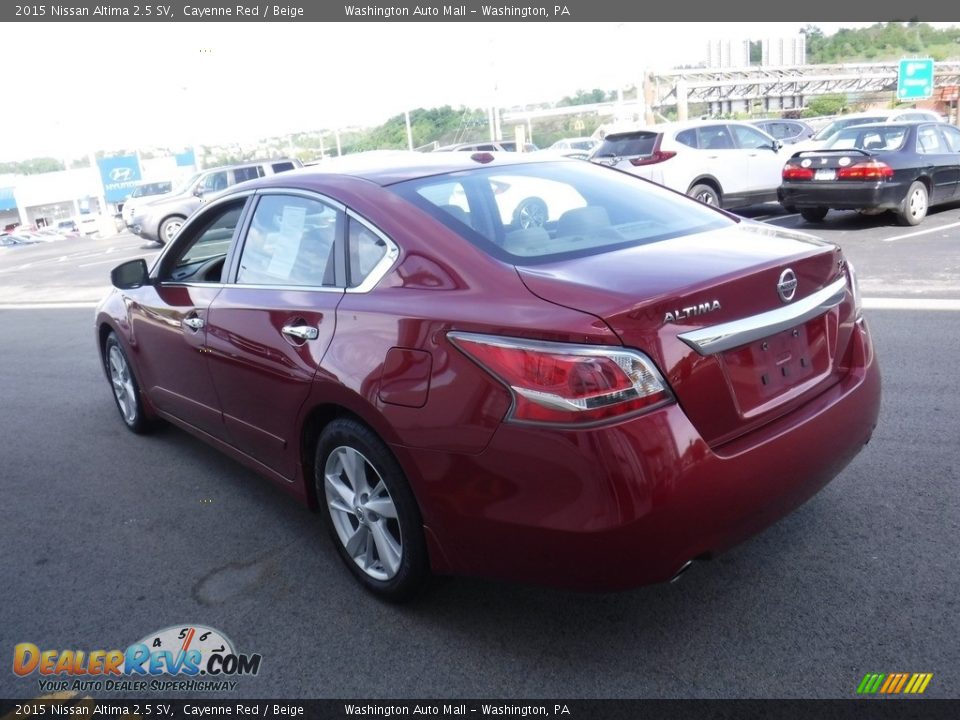2015 Nissan Altima 2.5 SV Cayenne Red / Beige Photo #8