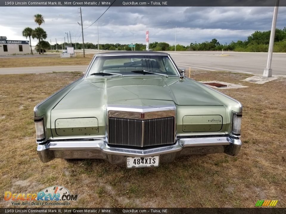 1969 Lincoln Continental Mark III Mint Green Metallic / White Photo #2