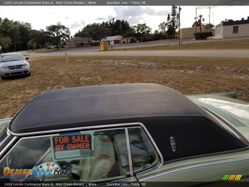 1969 Lincoln Continental Mark III Mint Green Metallic / White Photo #5