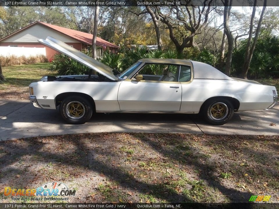 Cameo White/Fire Frost Gold 1971 Pontiac Grand Prix SSJ Hurst Photo #2