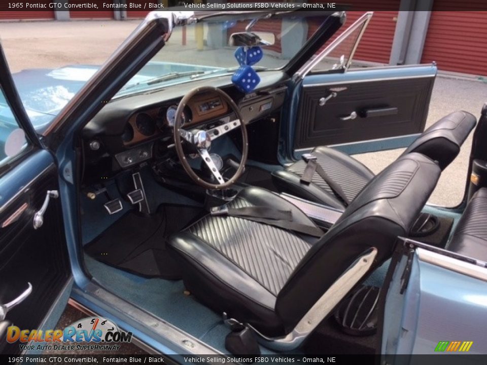 Front Seat of 1965 Pontiac GTO Convertible Photo #6