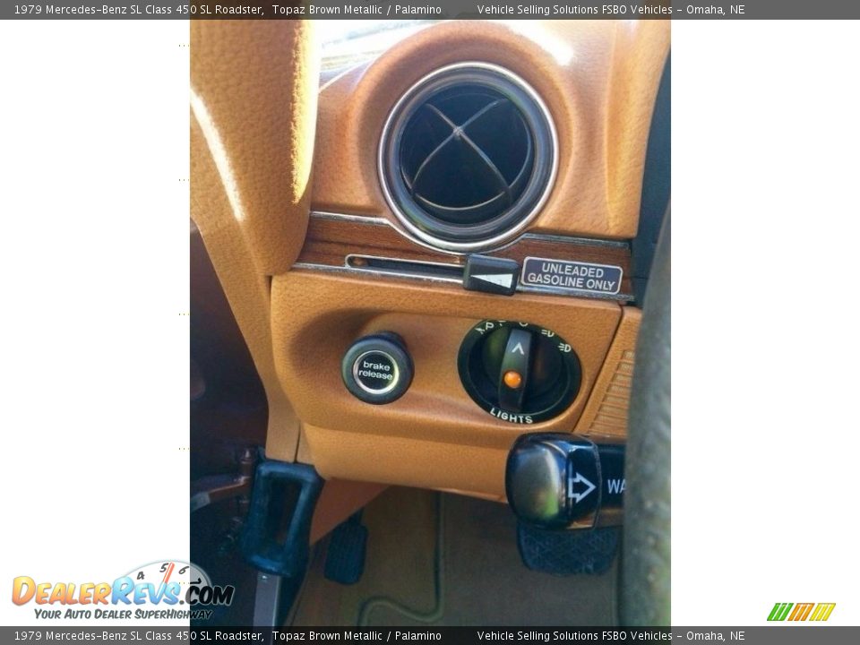 Controls of 1979 Mercedes-Benz SL Class 450 SL Roadster Photo #8