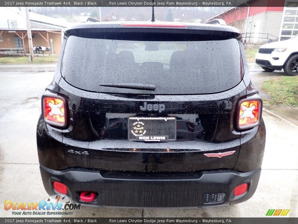 2017 Jeep Renegade Trailhawk 4x4 Black / Black Photo #3