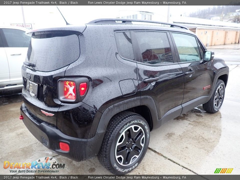 2017 Jeep Renegade Trailhawk 4x4 Black / Black Photo #4