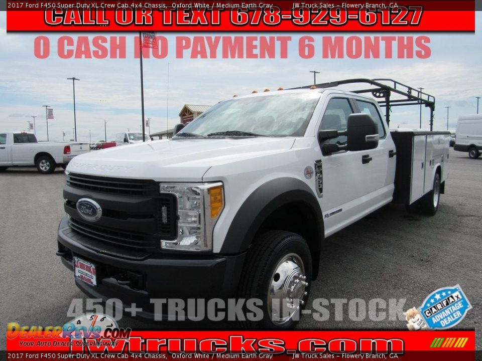 2017 Ford F450 Super Duty XL Crew Cab 4x4 Chassis Oxford White / Medium Earth Gray Photo #1