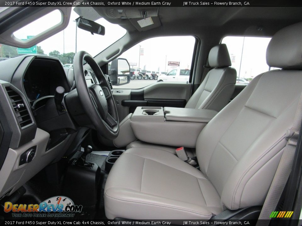 Medium Earth Gray Interior - 2017 Ford F450 Super Duty XL Crew Cab 4x4 Chassis Photo #19