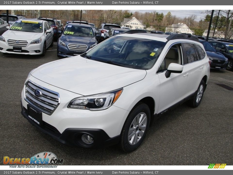 2017 Subaru Outback 2.5i Premium Crystal White Pearl / Warm Ivory Photo #1