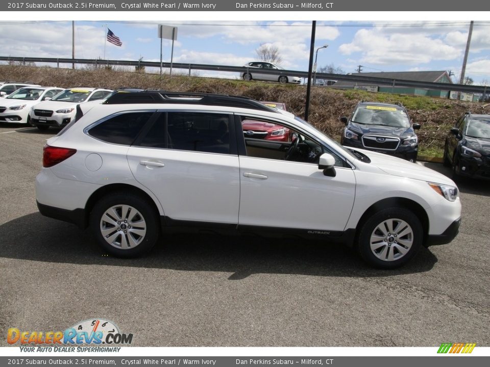 2017 Subaru Outback 2.5i Premium Crystal White Pearl / Warm Ivory Photo #4