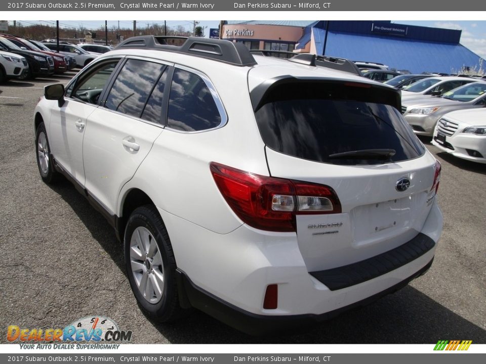 2017 Subaru Outback 2.5i Premium Crystal White Pearl / Warm Ivory Photo #7