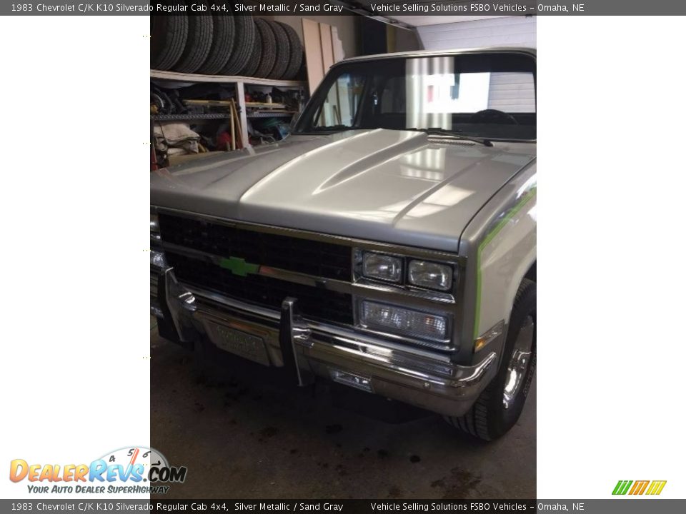 1983 Chevrolet C/K K10 Silverado Regular Cab 4x4 Silver Metallic / Sand Gray Photo #8