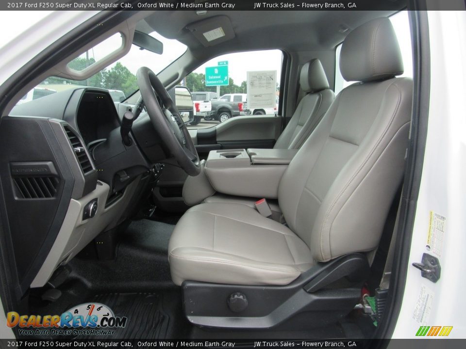 Medium Earth Gray Interior - 2017 Ford F250 Super Duty XL Regular Cab Photo #22
