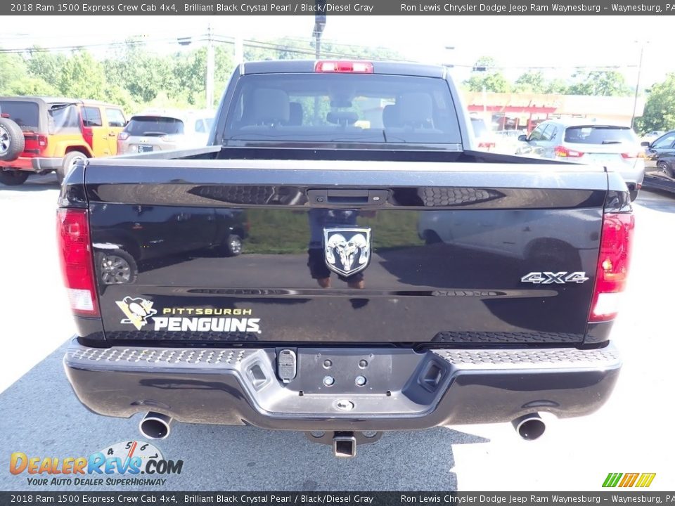2018 Ram 1500 Express Crew Cab 4x4 Brilliant Black Crystal Pearl / Black/Diesel Gray Photo #5