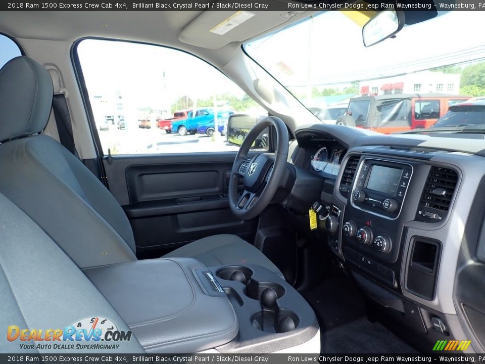 2018 Ram 1500 Express Crew Cab 4x4 Brilliant Black Crystal Pearl / Black/Diesel Gray Photo #11